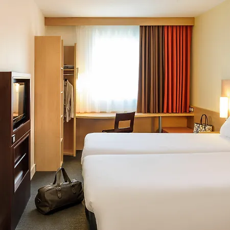 Ibis Paradiso 3*