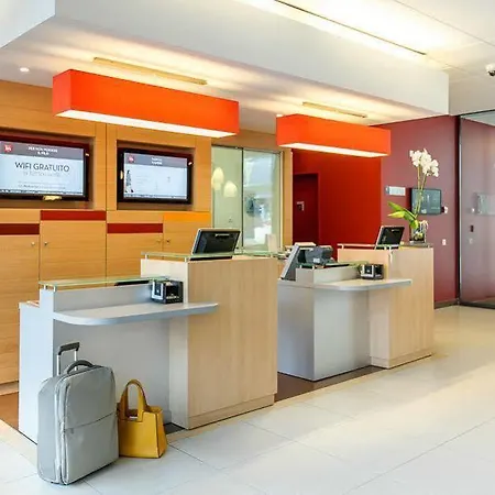 Ibis Paradiso Hotell 3*